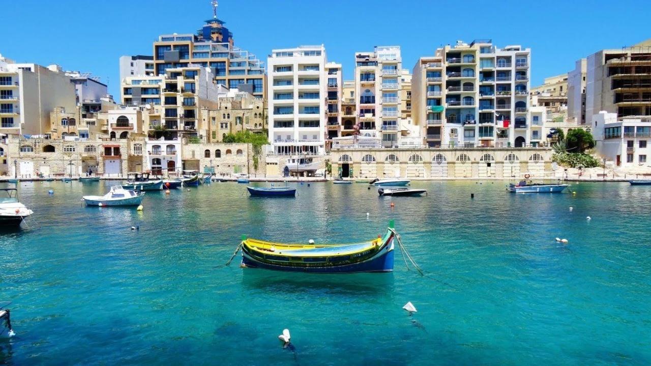 Modern Apartment Steps From Balluta Bay Sliema Exteriér fotografie